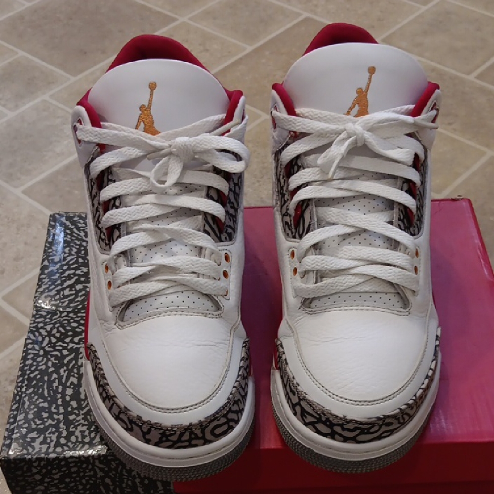 Jordan Retro 3 Cardinal Reds. Sz 11 Mens. Whte/red/grey